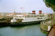Die "Fyn" in Nyborg. Sie war 1947 bis 1985 im Einsatz. Die Eisenbahnf�hren wurden am Gro�en Belt nur �ber den Bug be- und entladen. Nur diejenigen F�hren, die auch gelegentlich nach Gro�enbrode oder ab 1963 nach Puttgarden eingesetzt wurden, konnten dort mit dem Heck anlegen. Fr�her gab es deutlich mehr innerd�nischen G�terverkehr auf der Schiene als heute. : D�nemark, DNK, Nyborg