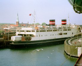 23210_nyborg Die "Fyn" in Nyborg. Sie war von 1947 bis 1985 im Einsatz. Die Eisenbahnfähren wurden am Großen Belt nur über den Bug be- und entladen. Nur diejenigen Fähren,...