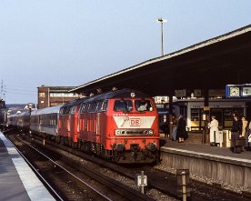 087903_218_bergedf.1280 DB 218 460 + 218 459 (IC 536), Bf. Hmb-Bergedorf