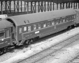 13311_ciwl FS-Packwagen von Roma, CIWL UH 4614 von Milano und 3743 von Basel nach København in F 211 Italien-Skandinavien-Express, Lübeck Hbf