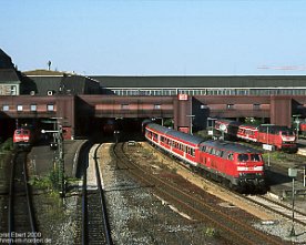 109324_lbk_bfbr Der Blick von der Lübecker Bahnhofsbrücke hat sich seit dieser Aufnahme am 13.8.2000 nicht nur durch das Verschwinden der Formsignale verändert,...