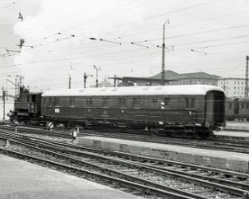 00311_db8001 München Hbf, Post