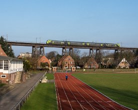 20180114_10_HE22973.1280 DB/NAH.SH 445 (RE 21060), Rendsburg, Sportplatz Nobiskrug