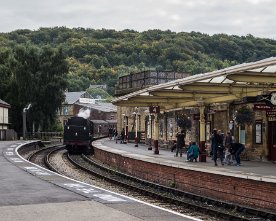 20150926-HE-052.1280 Keighley & Worth Valley Railway: War Department (WD) Austerity 2-8-0 90733 in Keighley