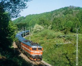 049224_rc.1280 An der Westküstenstrecke zwischen Malmö und Göteborg wurde viele Jahre gebaut, einige zweigleisige Neubauabschnitte waren längst in Betrieb, während der...