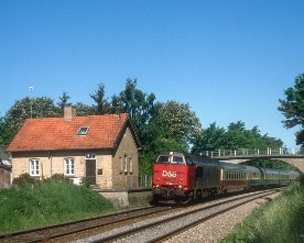 MZ 1452 mit EC "Merkur" bei Næstved