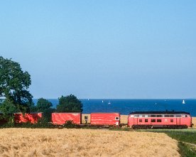 DB 218 an der Ostsee