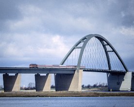 234 mit EC auf der Fehmarnsundbrücke